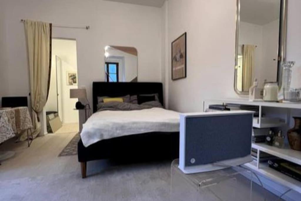 Exclusive Apartement In Historic Center Linz Zewnętrze zdjęcie